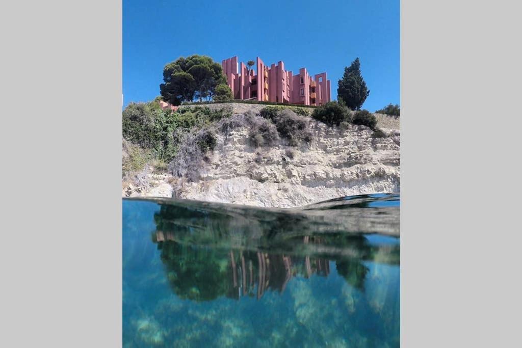 La Muralla Roja كاليبي المظهر الخارجي الصورة